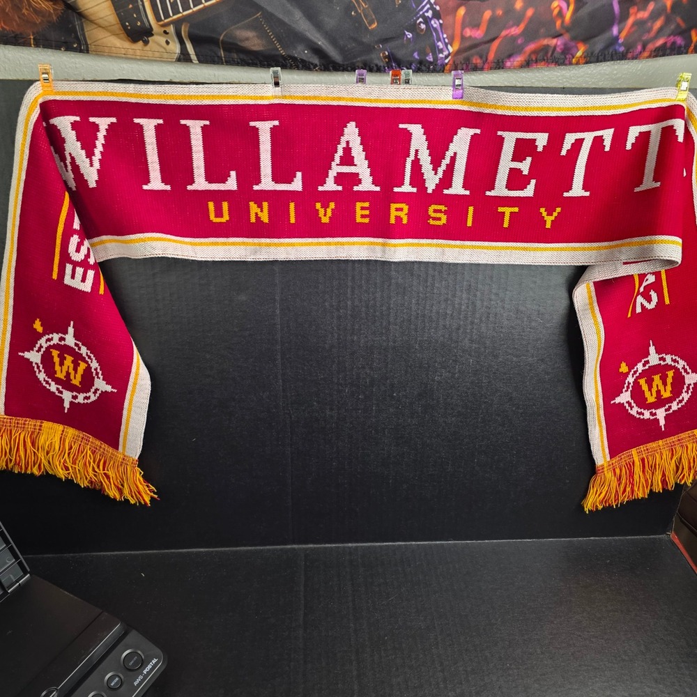 Willamette University Salem Oregon Ruffneck Knit Scarf Red Yellow White